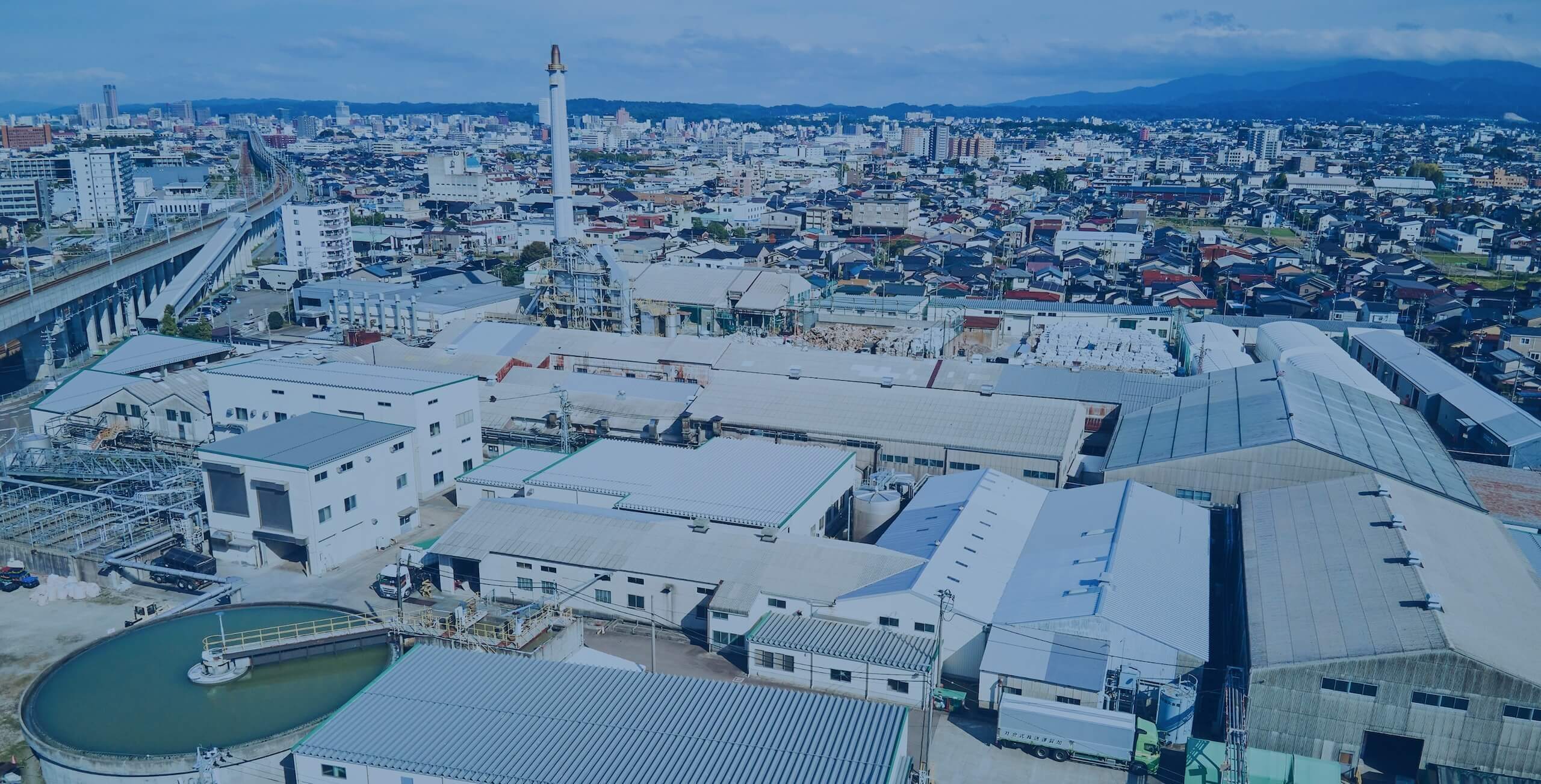 工場の航空写真